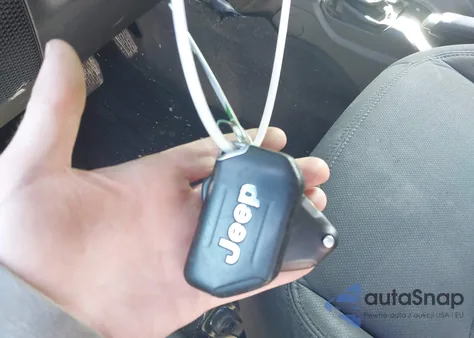 2021 Jeep Wrangler Unlimited Sport 4X4 z USA, uszkodzony, nr VIN 1C4HJXDG5MW575035